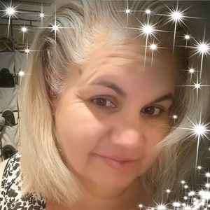 Meet your Posher, Cynthia